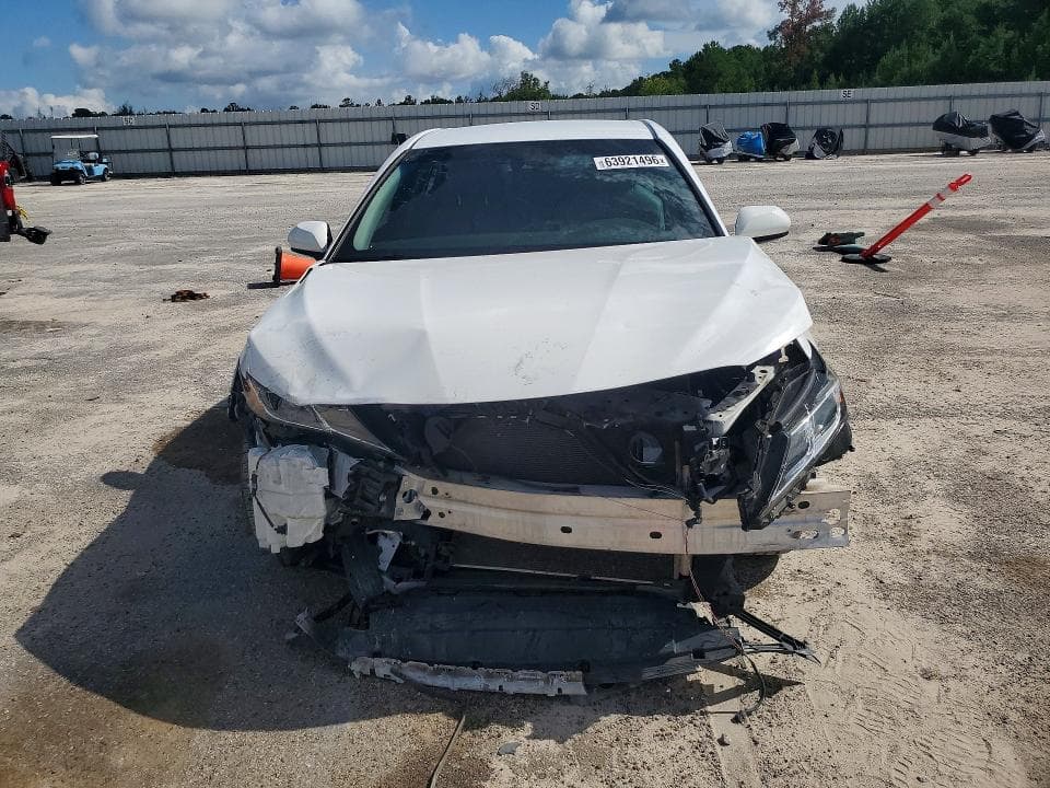 2018 TOYOTA CAMRY SE 5