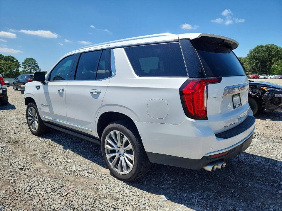 2022 GMC YUKON DENALI 2