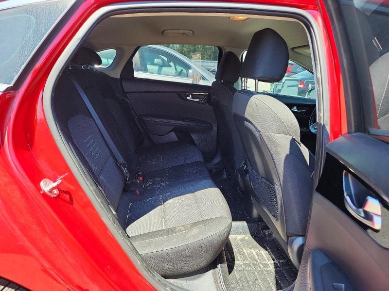 2020 KIA FORTE EX 10