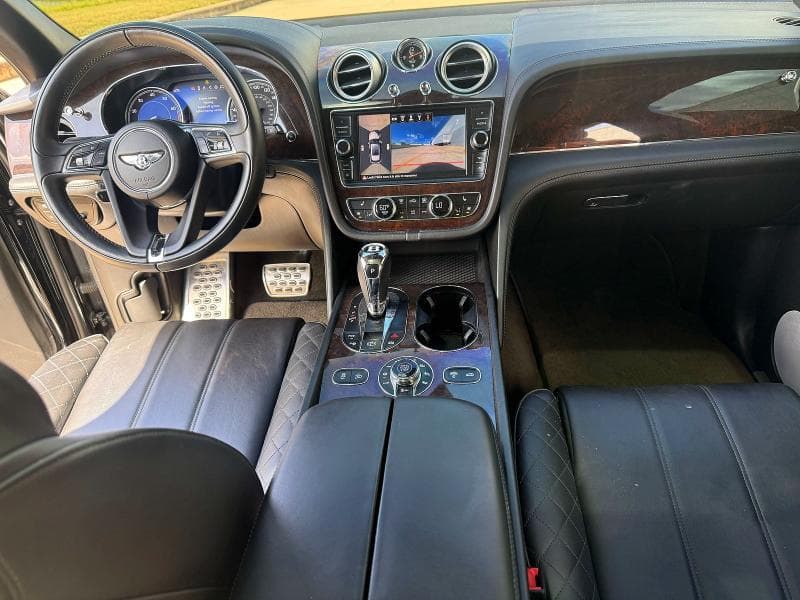 2017 BENTLEY BENTAYGA 9