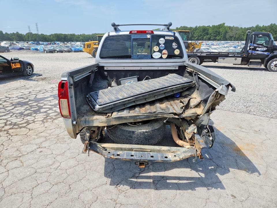 2017 NISSAN FRONTIER PRO-4X 6