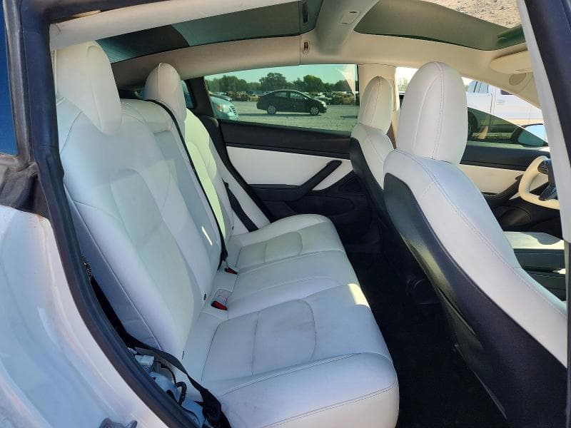 2021 TESLA MODEL 3 10