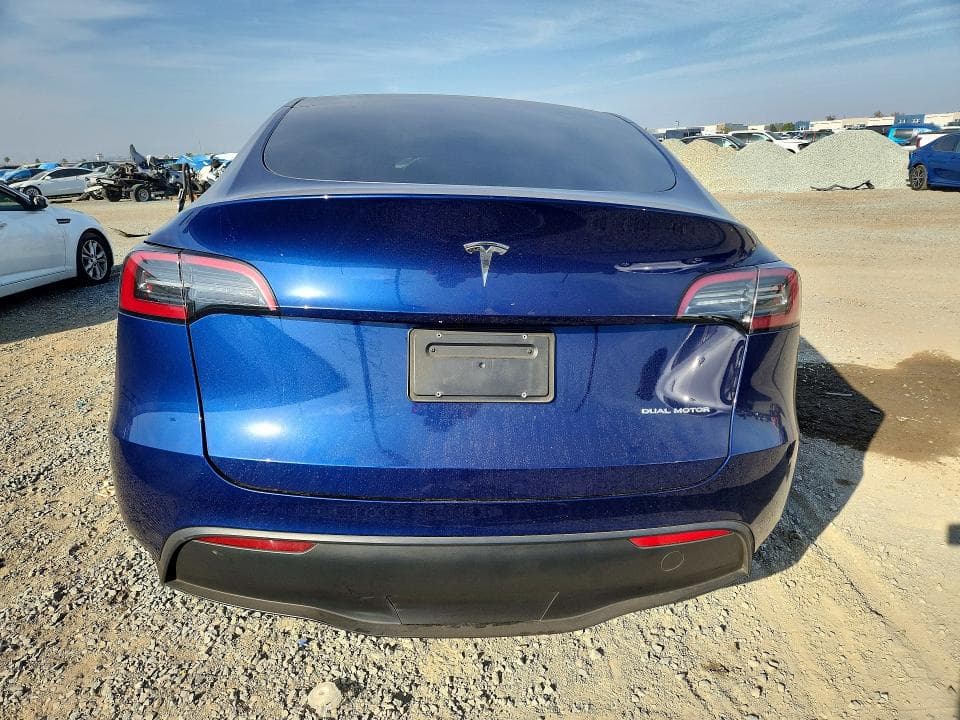 2023 TESLA MODEL Y 6