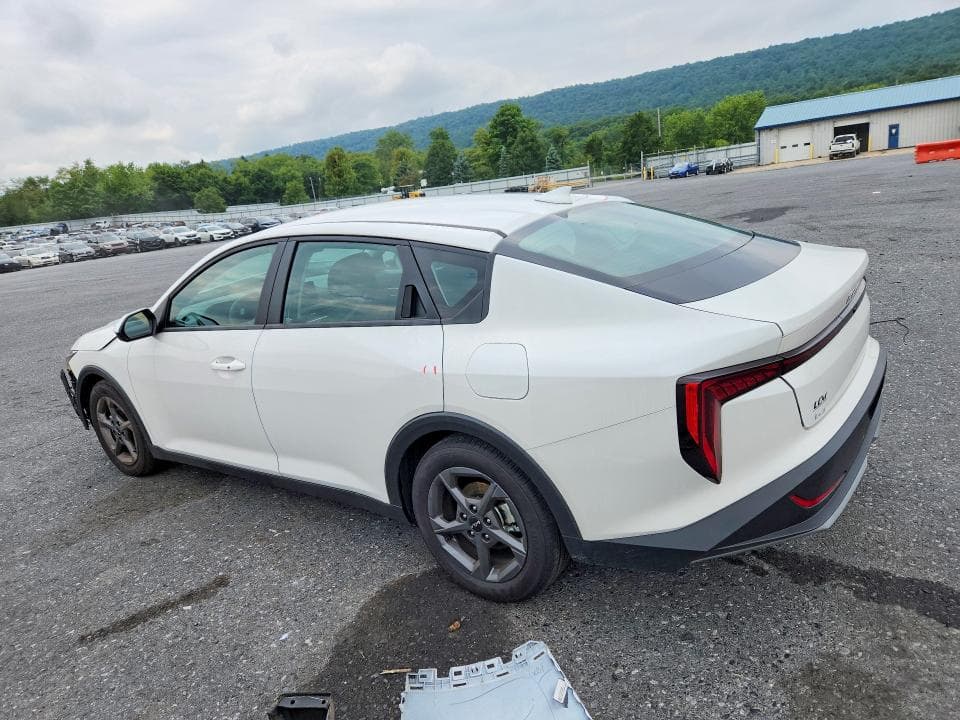 2025 KIA K4 LXS 2