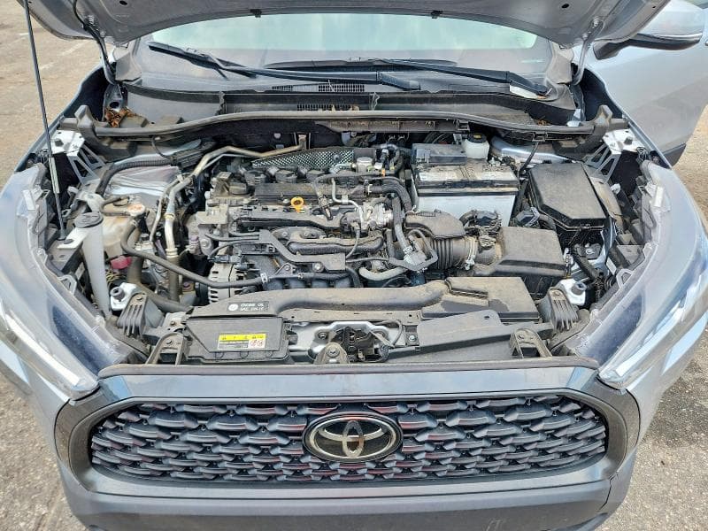 2023 TOYOTA COROLLA CROSS LE 12