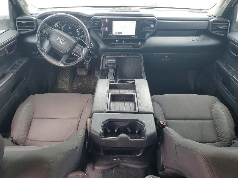 2024 TOYOTA TUNDRA SR 8