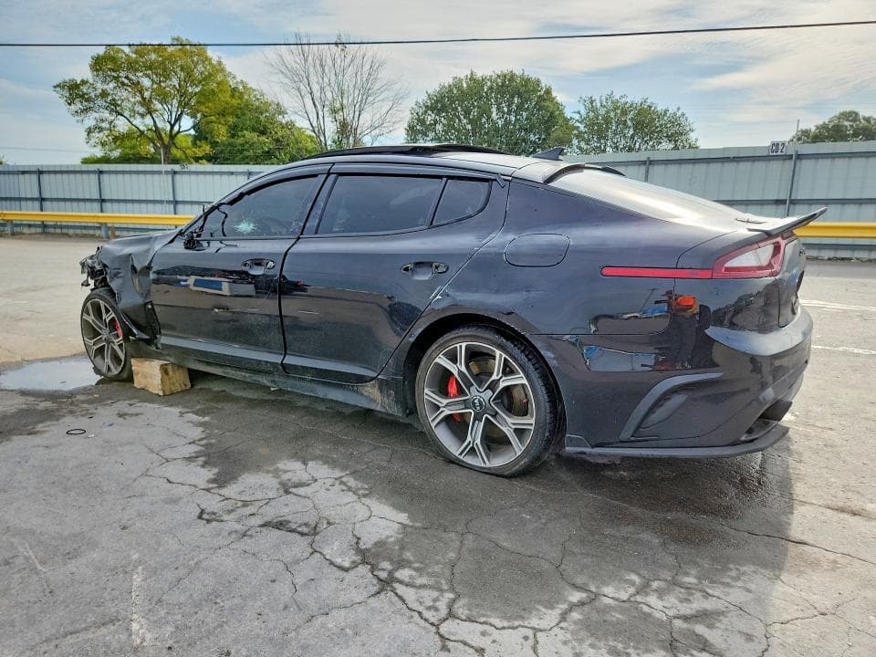 2019 KIA STINGER GT2 2