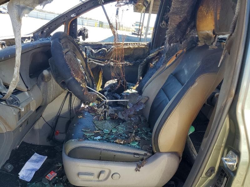 2019 TOYOTA SIENNA LE 7