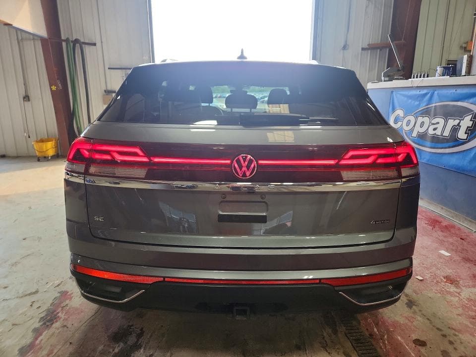 2025 VOLKSWAGEN ATLAS CROSS SPORT SE 6