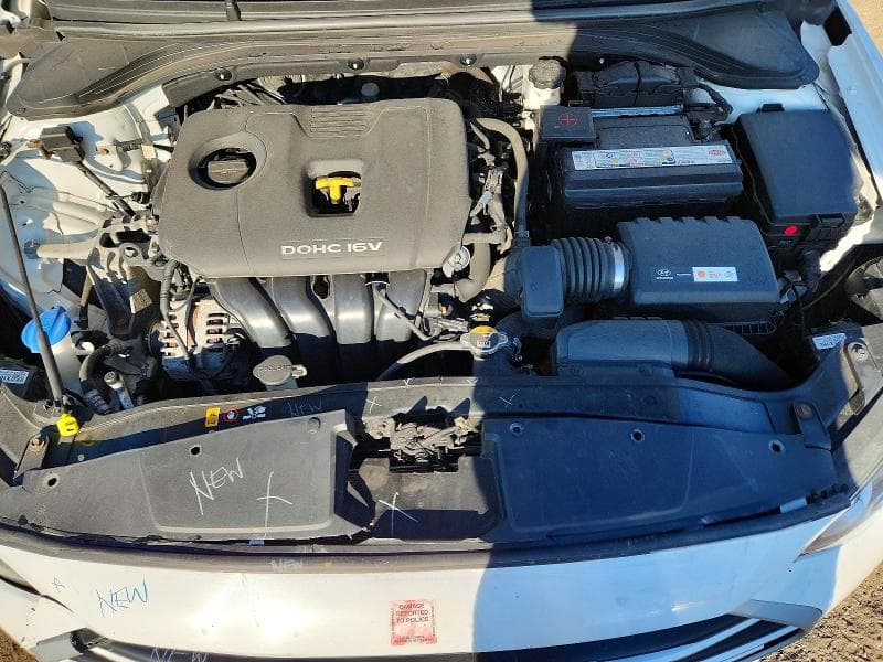2017 HYUNDAI ELANTRA SE 11