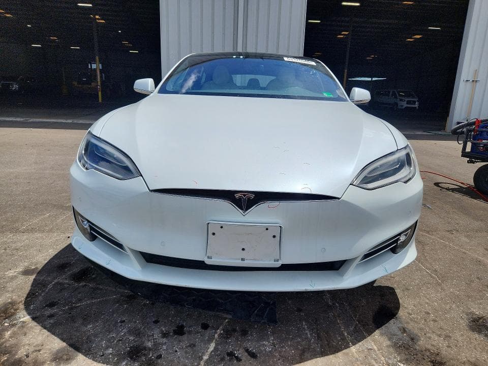 2020 TESLA MODEL S 5