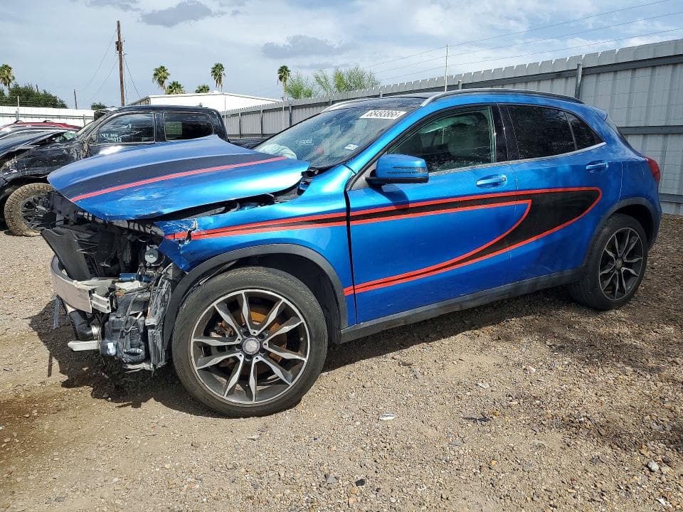 2017 MERCEDES-BENZ GLA 250 - 1