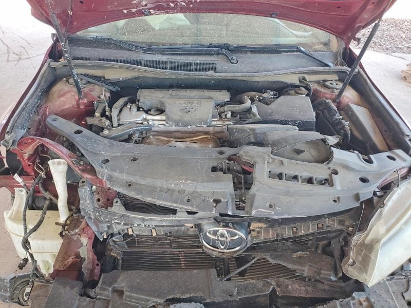 2017 TOYOTA CAMRY SE 11