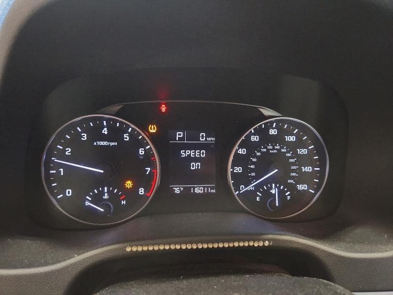 2017 HYUNDAI ELANTRA SE 9