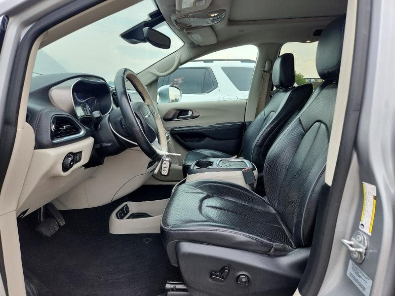 2017 CHRYSLER PACIFICA LIMITED 7