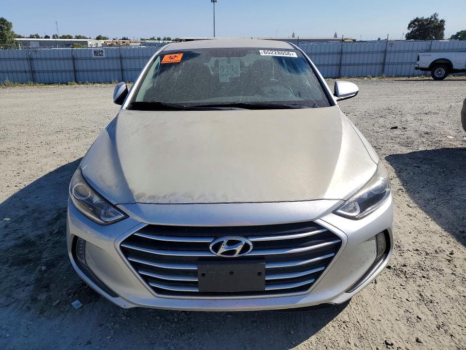 2017 HYUNDAI ELANTRA SE 5