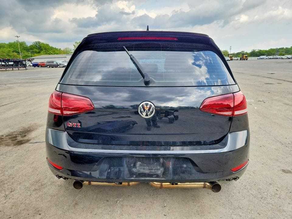 2021 VOLKSWAGEN GTI S 6