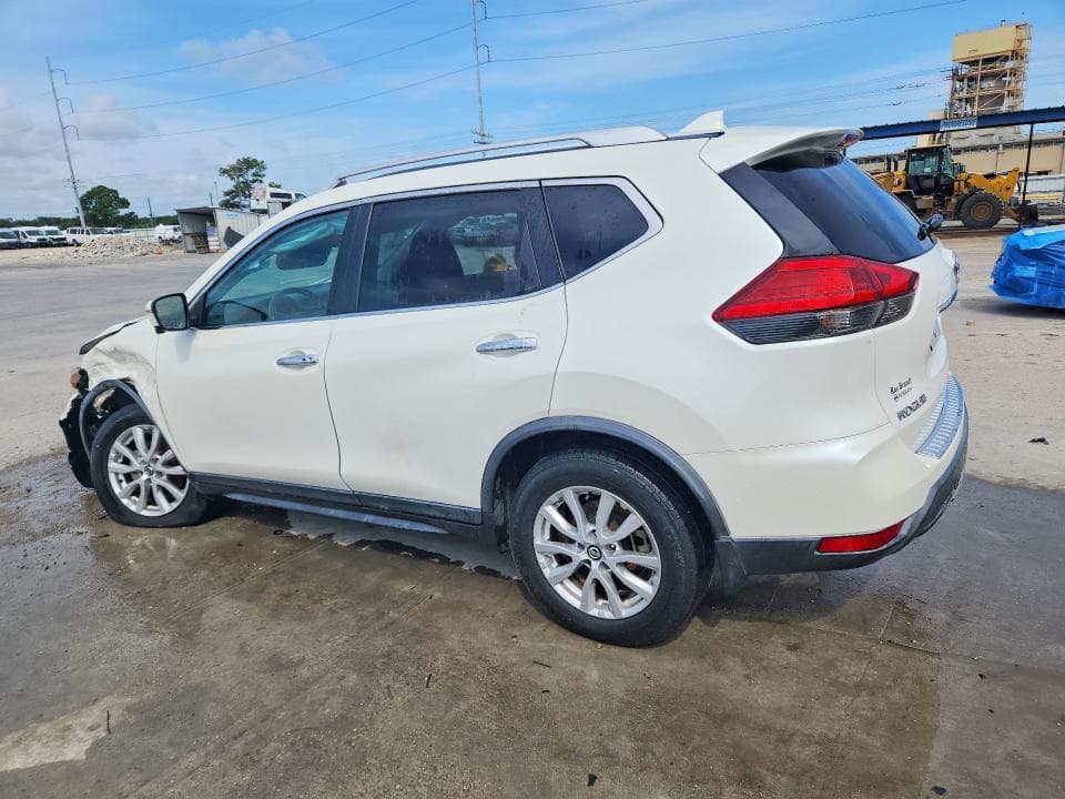 2017 NISSAN ROGUE SV 2