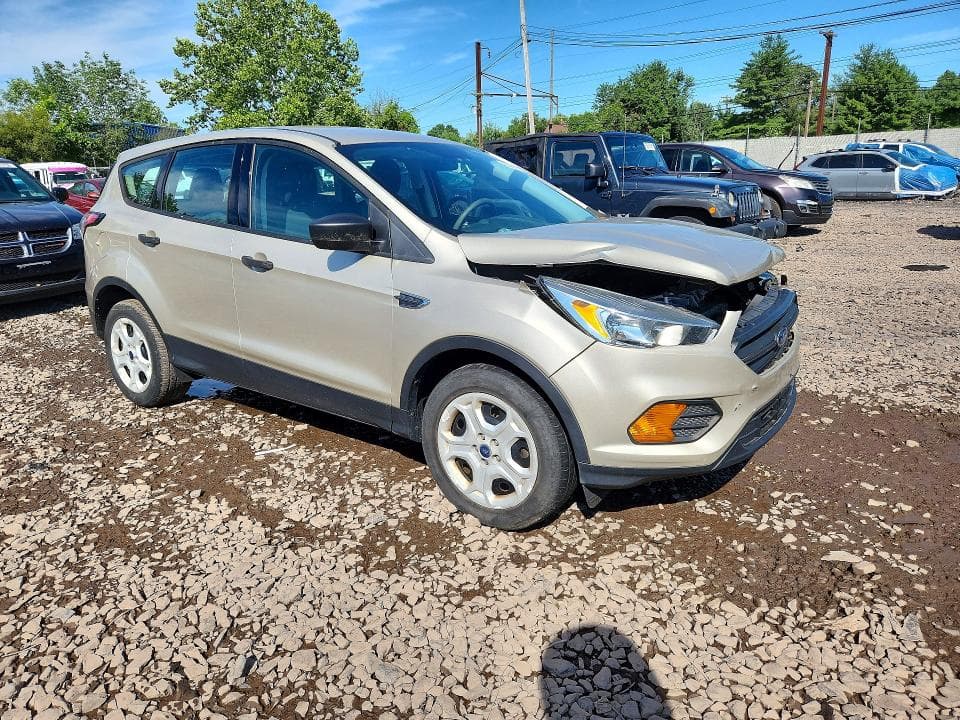 2017 FORD ESCAPE S 4
