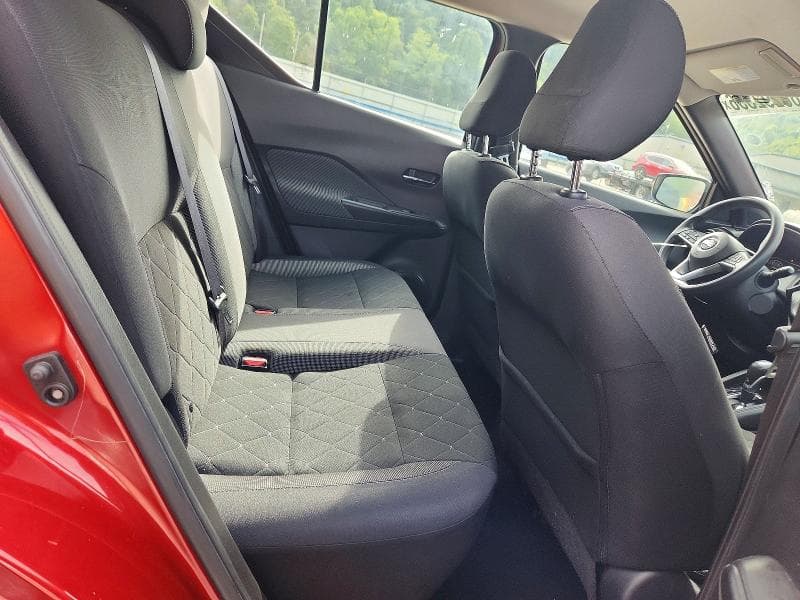 2019 NISSAN KICKS SV 11