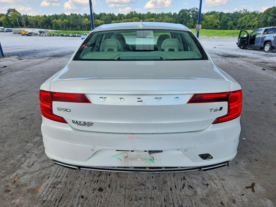 2017 VOLVO S90 T6 MOMENTUM 6