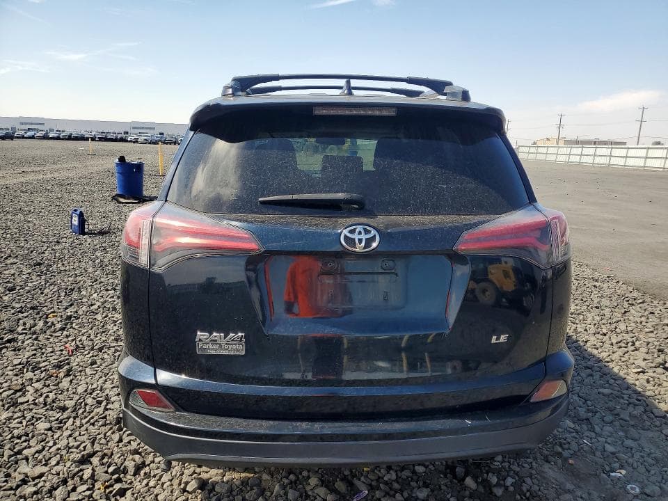 2018 TOYOTA RAV4 LE 6
