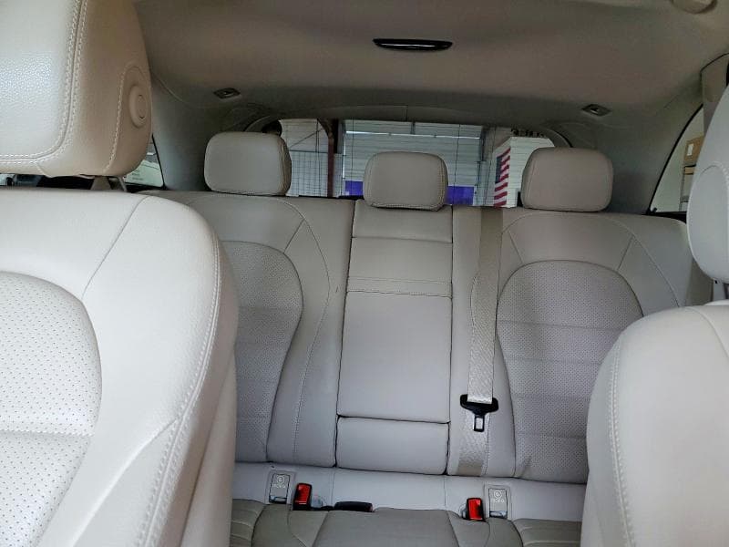 2018 MERCEDES-BENZ GLC 300 4MATIC 10