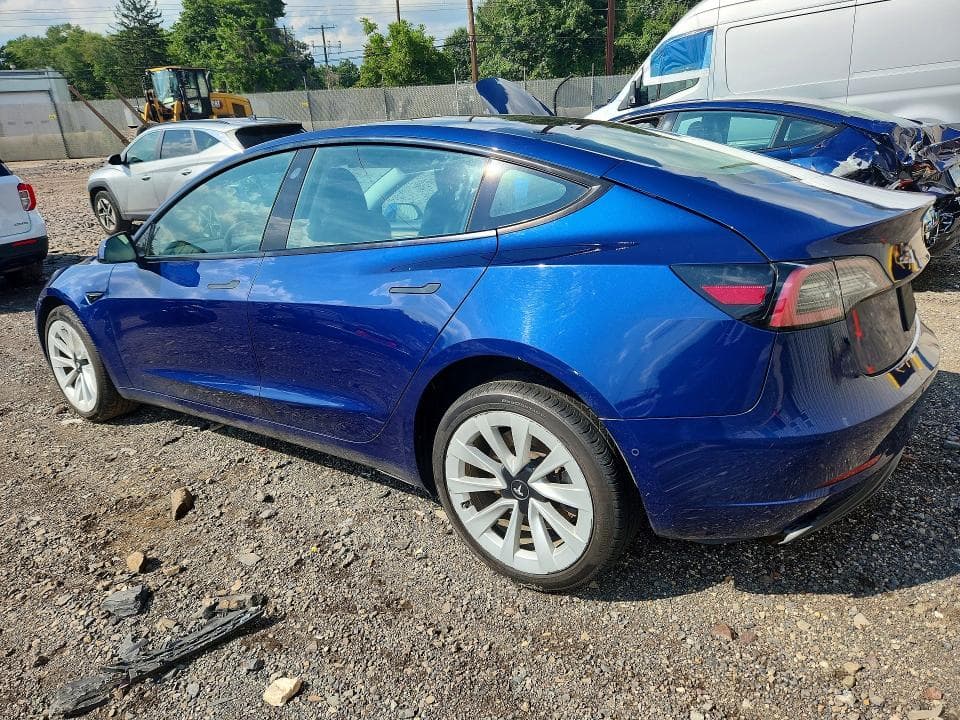 2022 TESLA MODEL 3 2