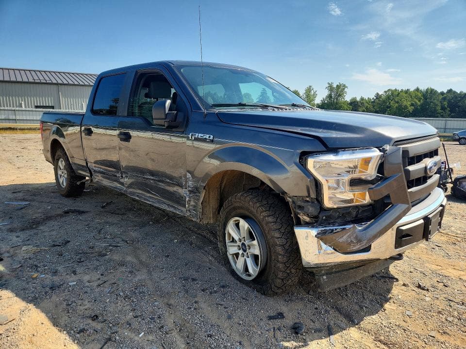 2017 FORD F150 SUPERCREW 4