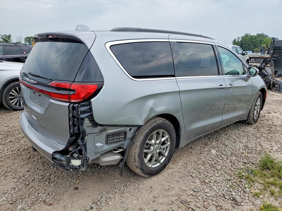 2021 CHRYSLER PACIFICA TOURING 3