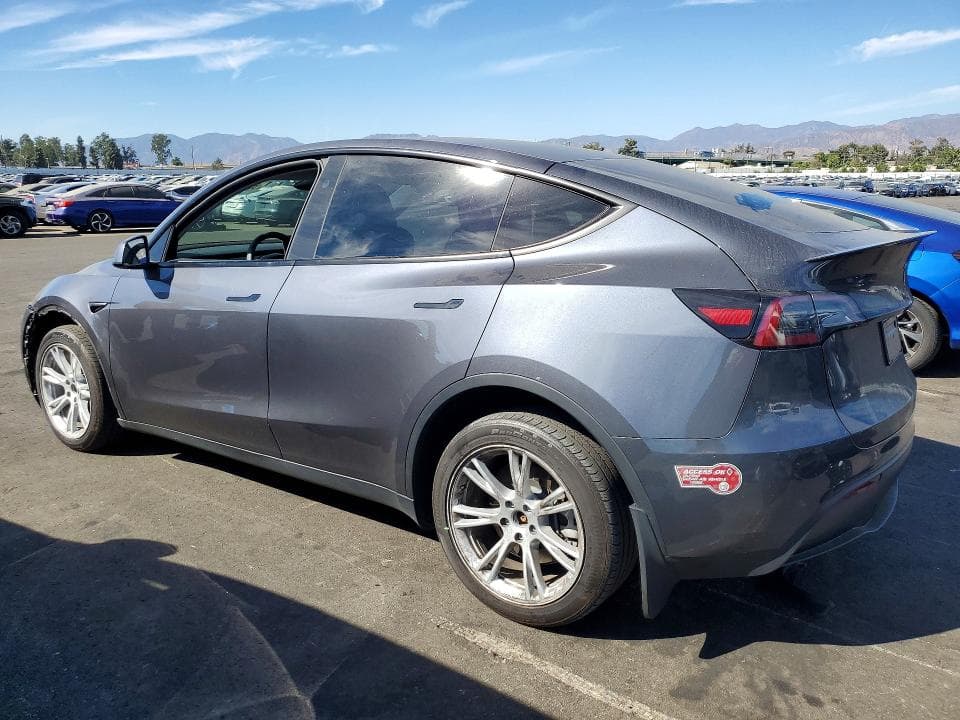 2023 TESLA MODEL Y 2
