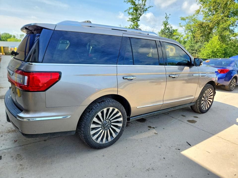 2019 LINCOLN NAVIGATOR RESERVE 3