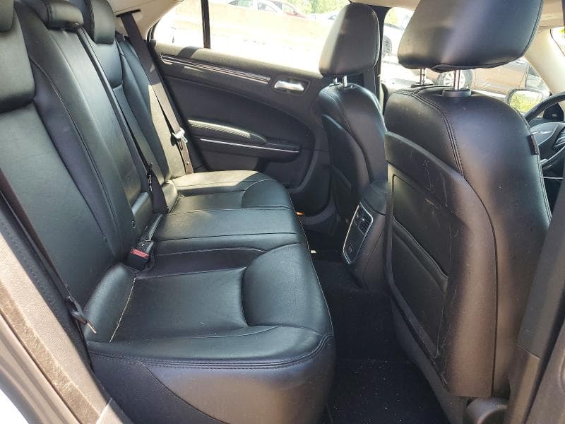 2019 CHRYSLER 300 TOURING 10