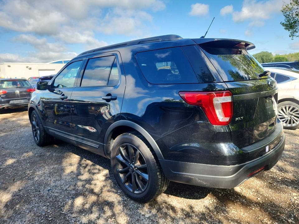 2018 FORD EXPLORER XLT 2