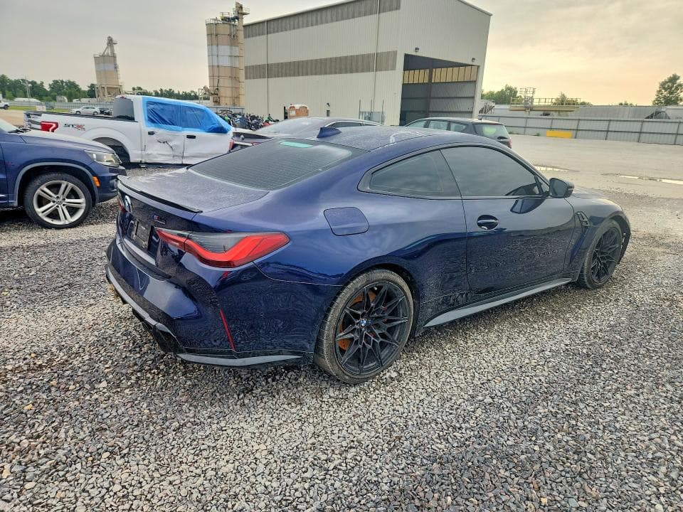 2022 BMW M4 COMPETITION 3