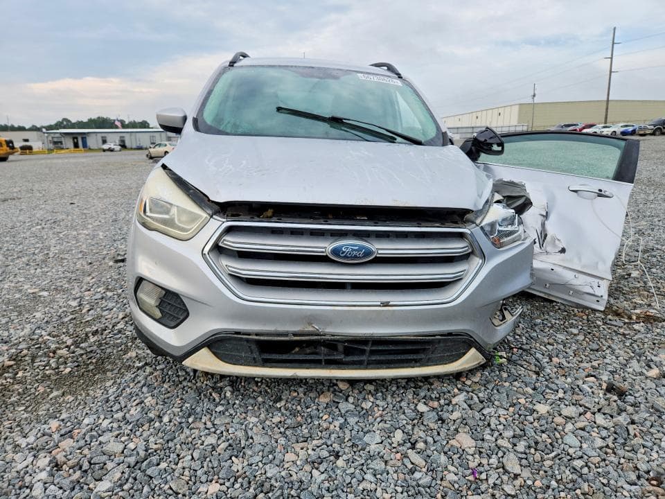 2019 FORD ESCAPE SEL 5