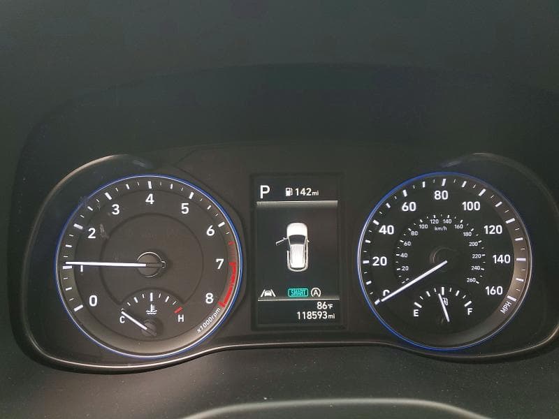 2023 HYUNDAI KONA SEL 9