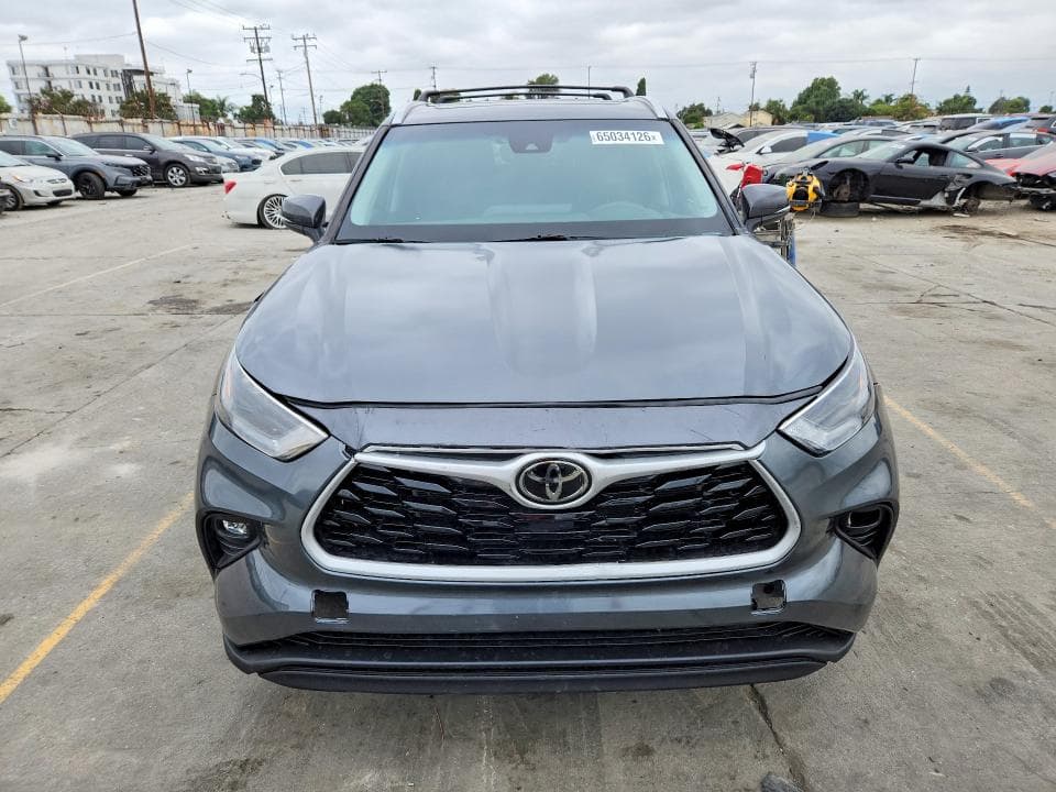 2023 TOYOTA HIGHLANDER XLE 5