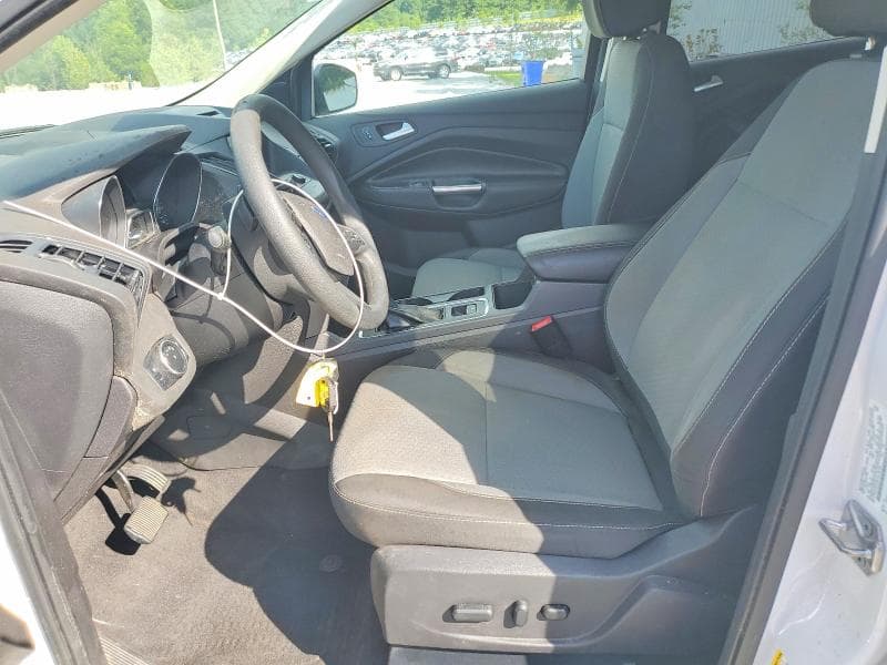 2017 FORD ESCAPE SE 7