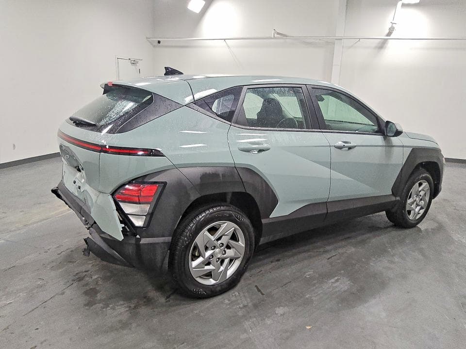2025 HYUNDAI KONA SE 3