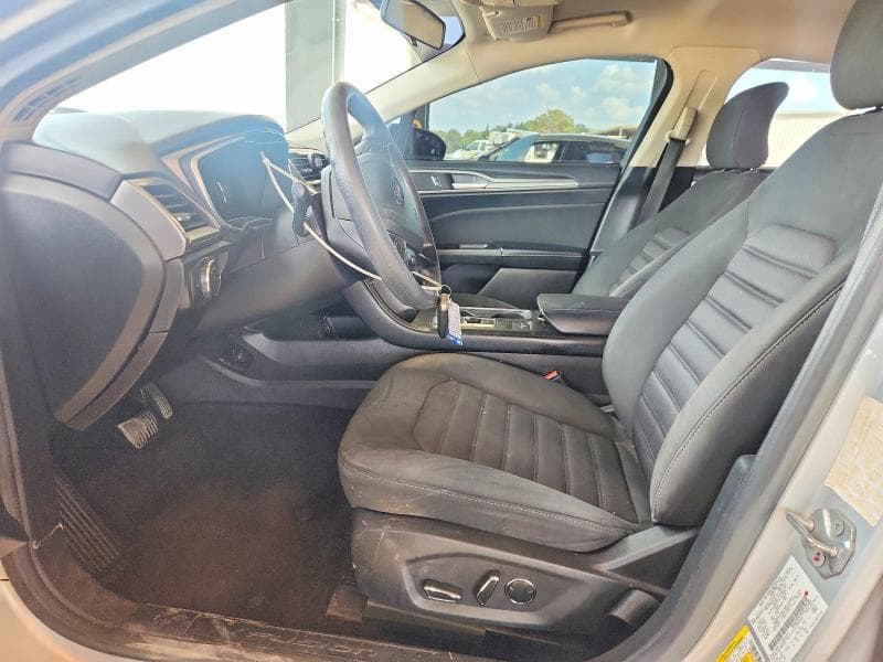 2017 FORD FUSION SE 7
