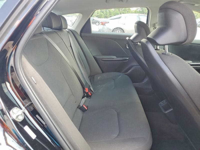 2026 KIA K4 LXS 10