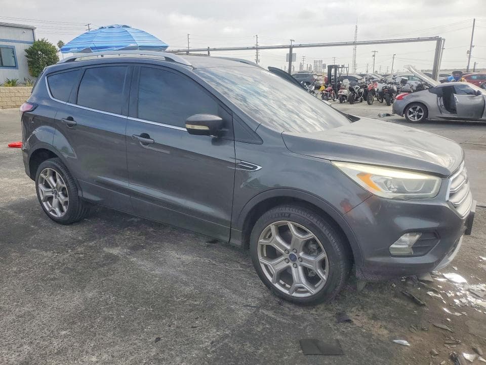 2017 FORD ESCAPE TITANIUM 4
