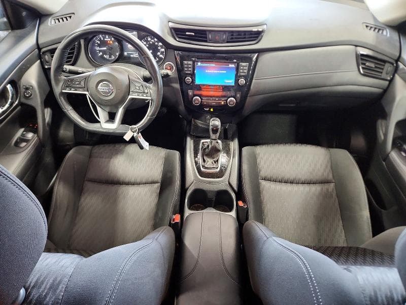 2017 NISSAN ROGUE SV 8