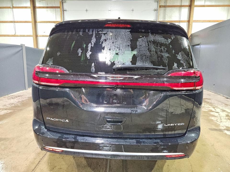 2027 CHRYSLER PACIFICA LIMITED 6