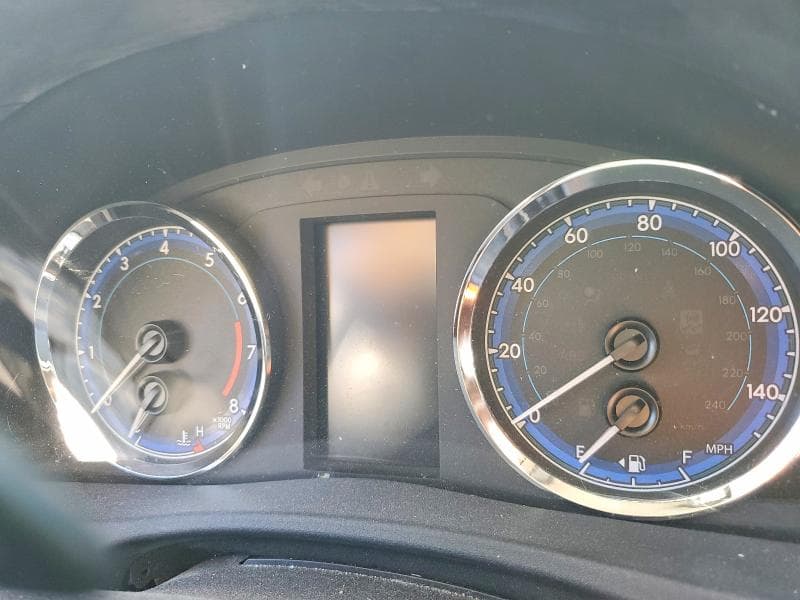 2017 TOYOTA COROLLA SE 9