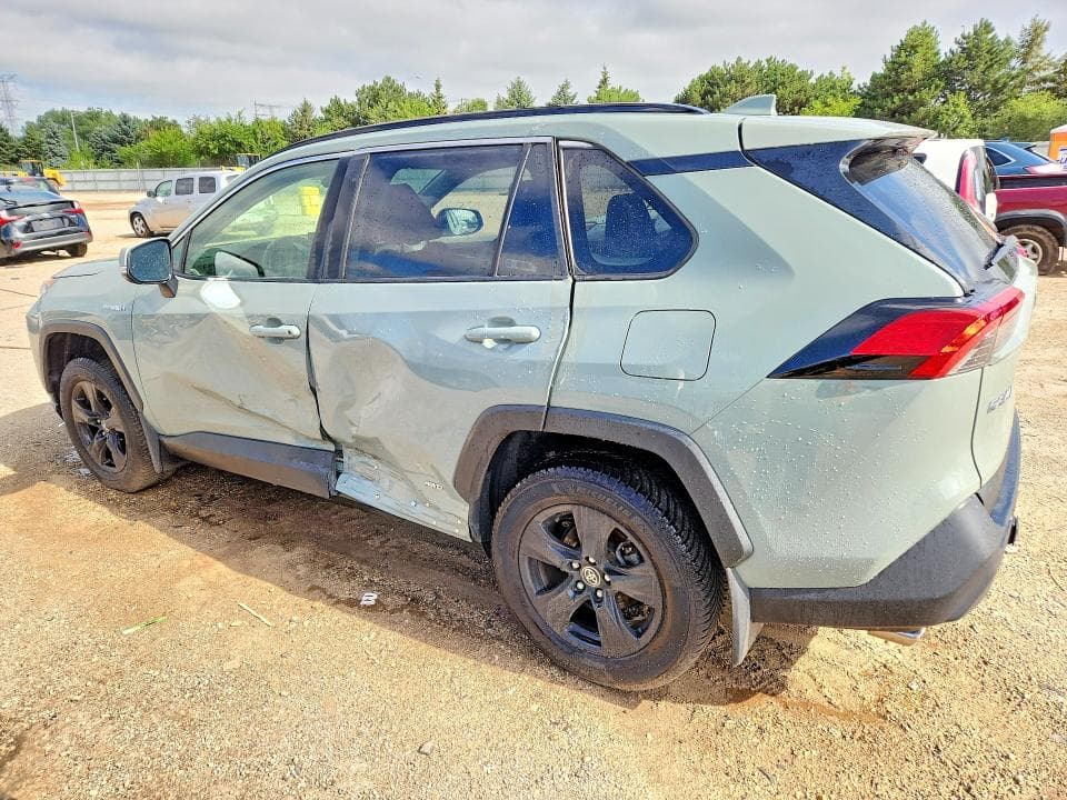 2020 TOYOTA RAV4 HYBRID XLE 2