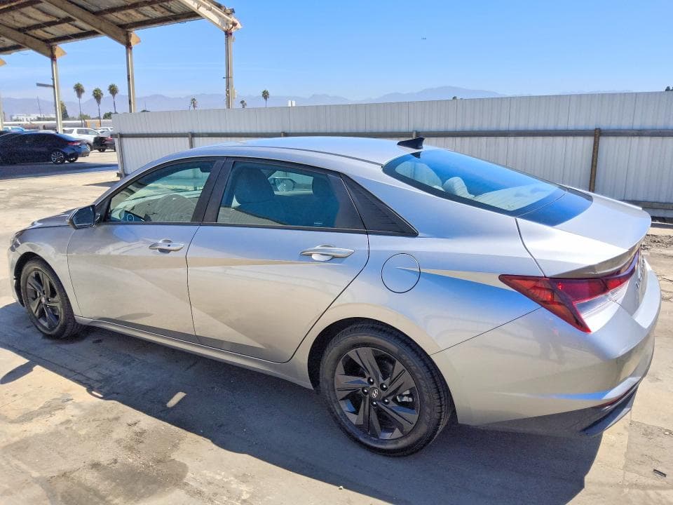 2021 HYUNDAI ELANTRA SEL 2