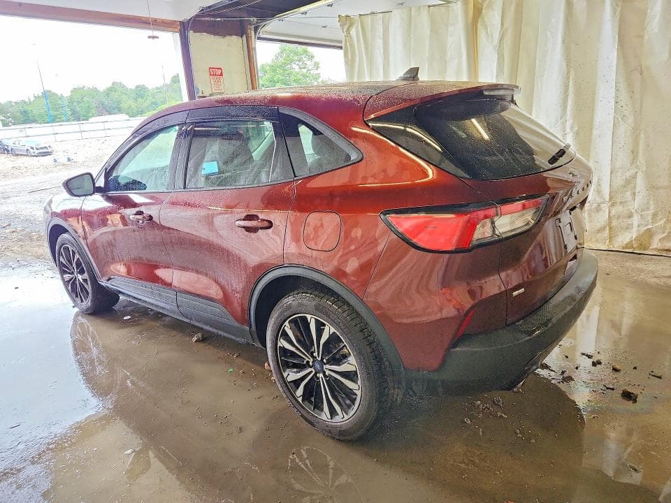 2021 FORD ESCAPE SE 2
