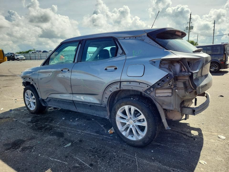 2023 CHEVROLET TRAILBLAZER LS 2